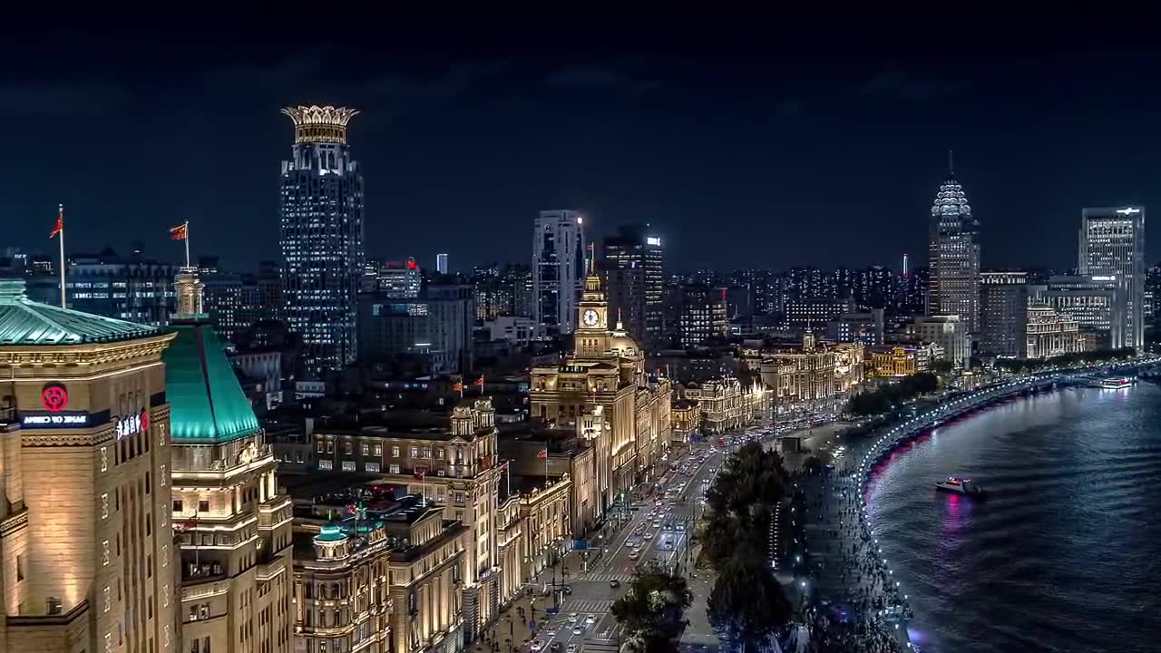 上海,国际化大都市的机遇与挑战并存